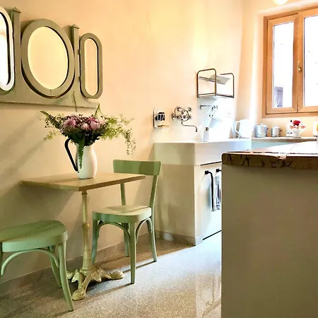 Apartment Amaretto Tivoli